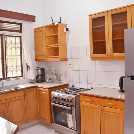 Corinya Serviced Apartments エンテベ 部屋 写真