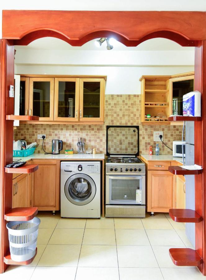 Corinya Serviced Apartments エンテベ エクステリア 写真