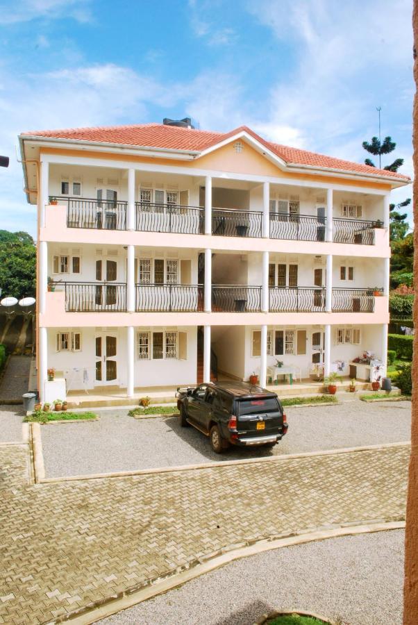 Corinya Serviced Apartments エンテベ エクステリア 写真